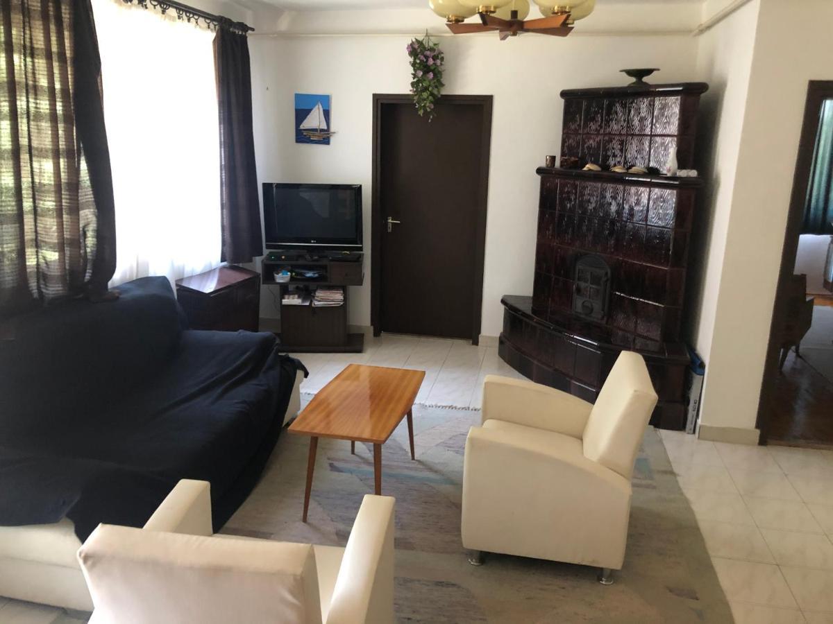Helium Apartman Heviz Bagian luar foto