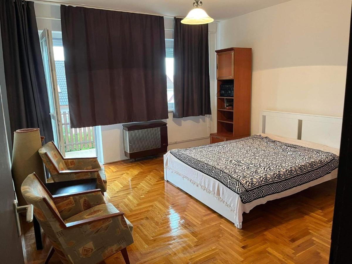 Helium Apartman Heviz Bagian luar foto